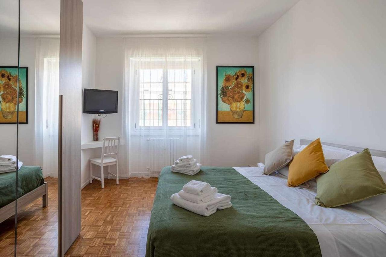 Milano City Apartments - Parking And Comfort - Spacious Apt Up To 8 Pax Milão Exterior foto
